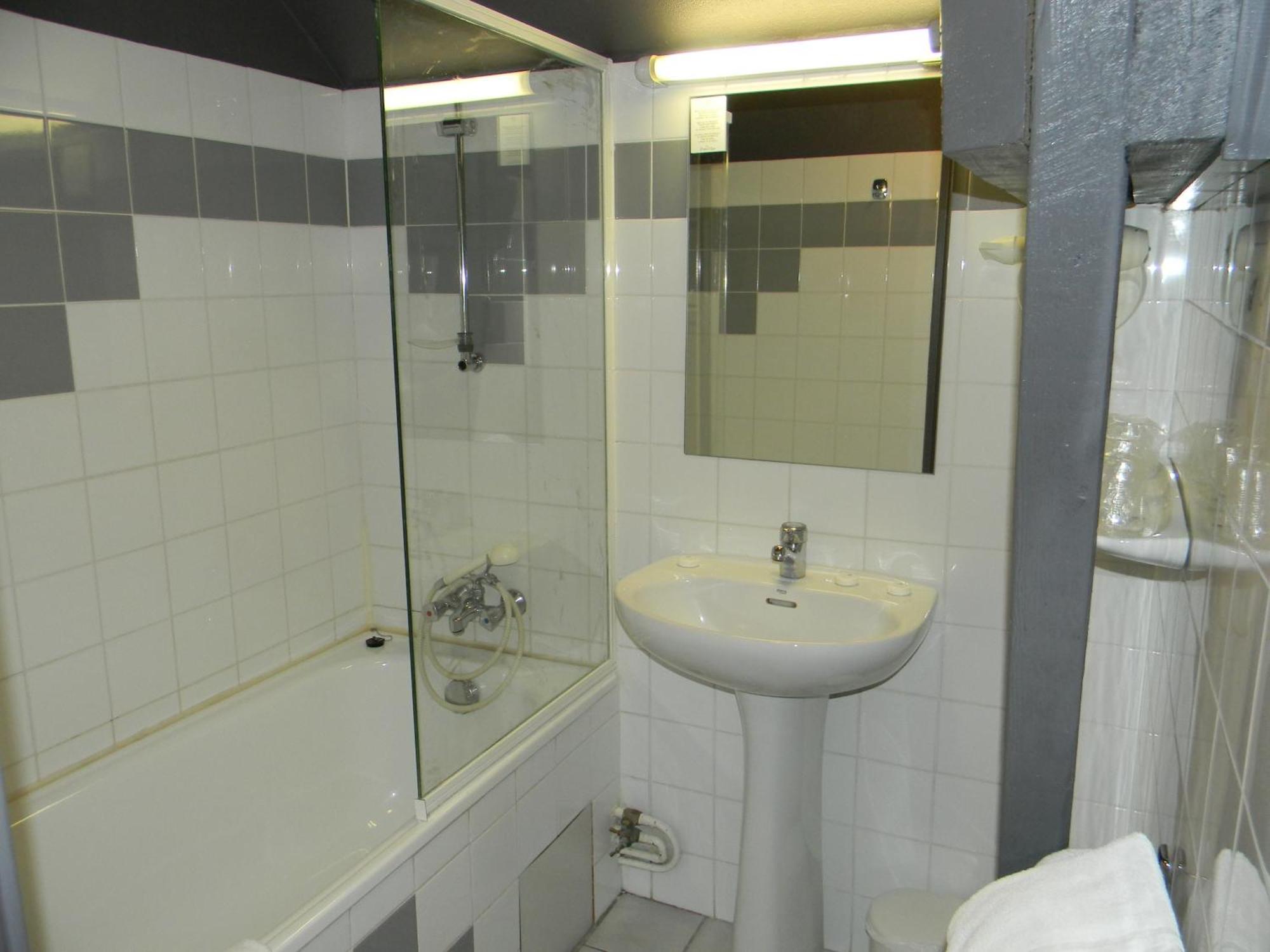 Hotel Chez Pierre D'Agos 部屋 写真